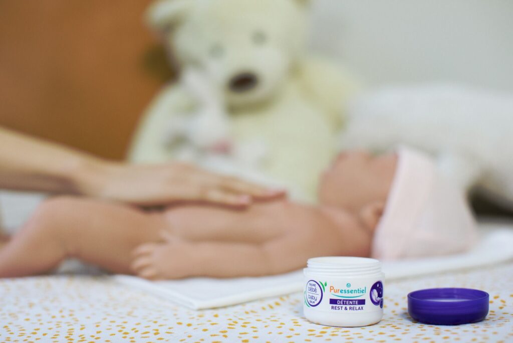 ,,Puressentiel REST & RELAX“ Raminantis masažinis balzamas kūdikiams, 30ml - Image 4
